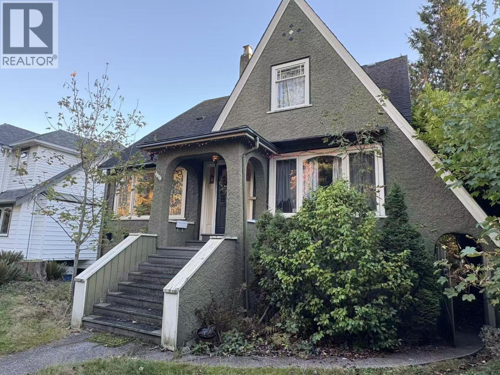 3878 W 33rd Avenue, Vancouver, British Columbia