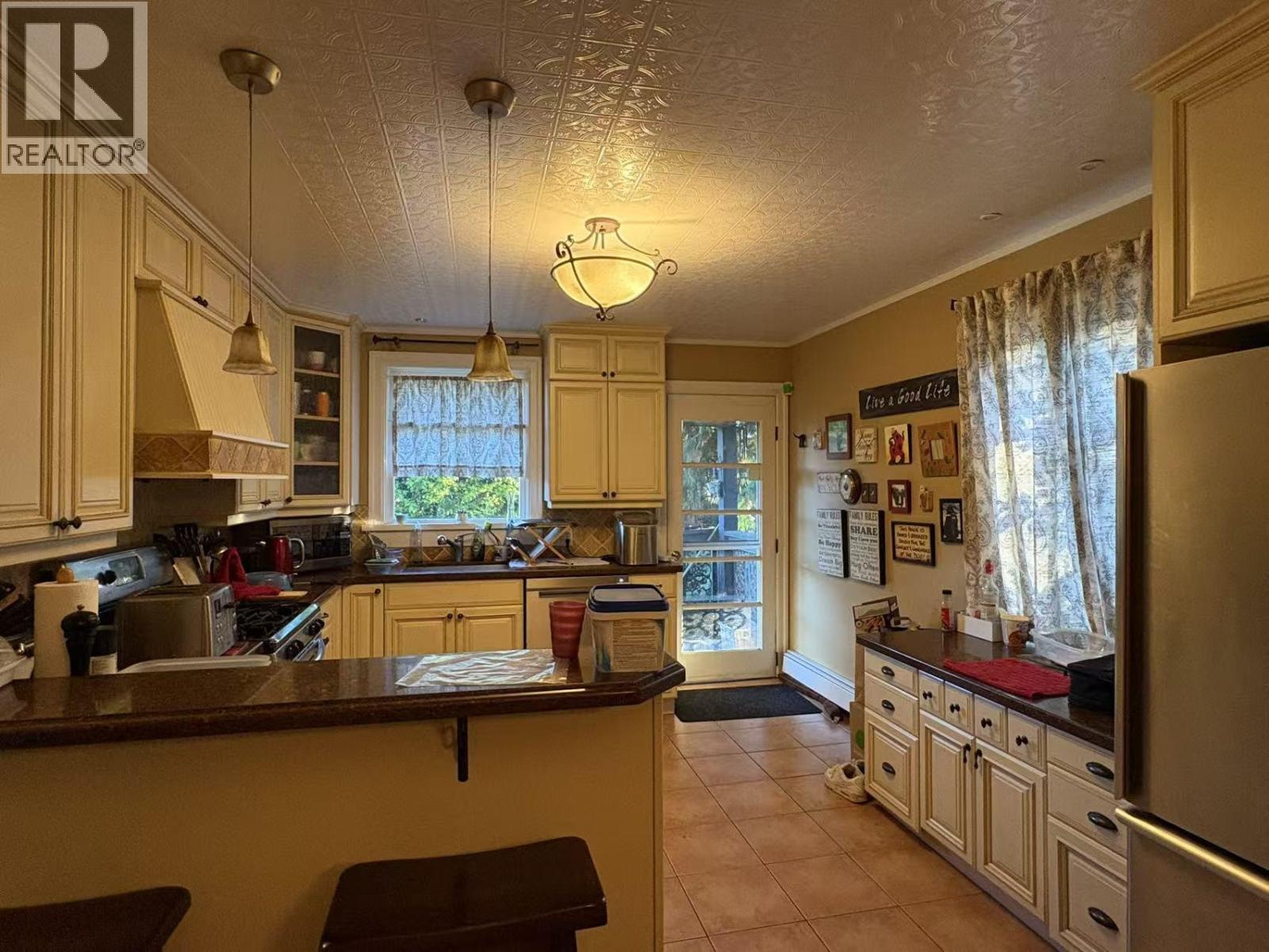 3878 W 33rd Avenue, Vancouver, British Columbia