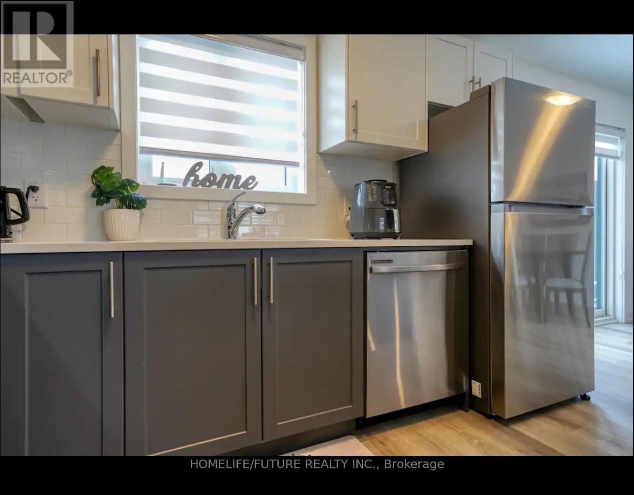 721 - 4263 Fourth Avenue, Niagara Falls (downtown), Ontario