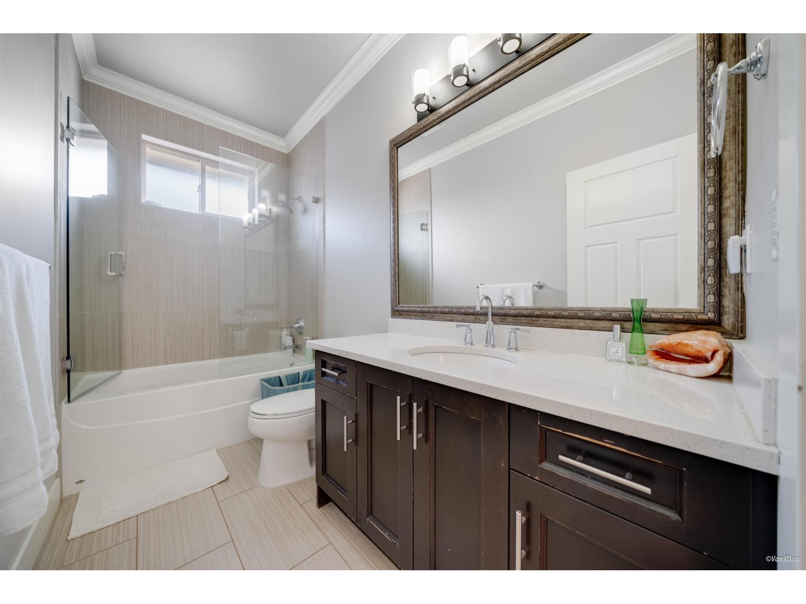 16147 27b Avenue, Surrey, British Columbia