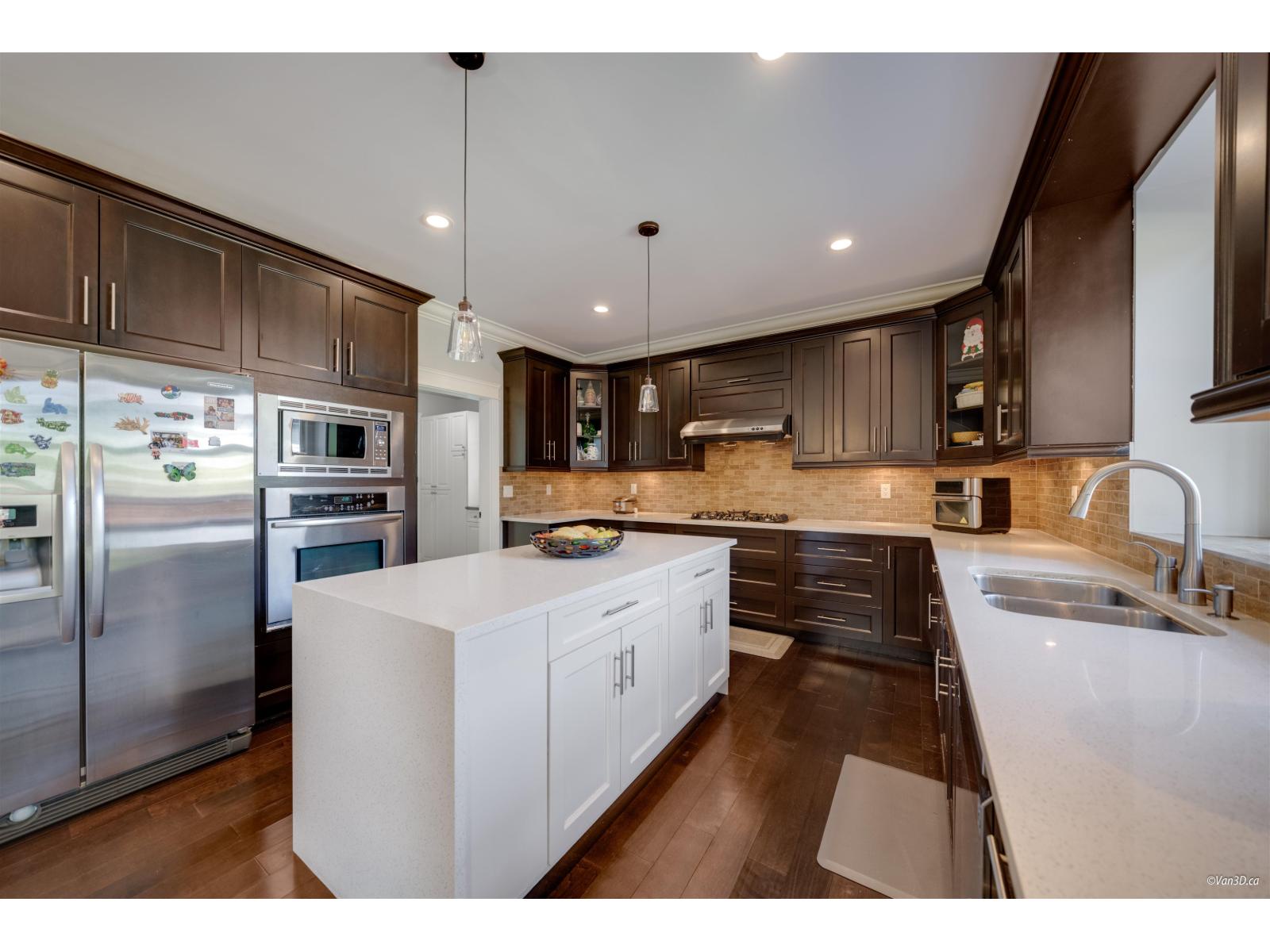 16147 27b Avenue, Surrey, British Columbia