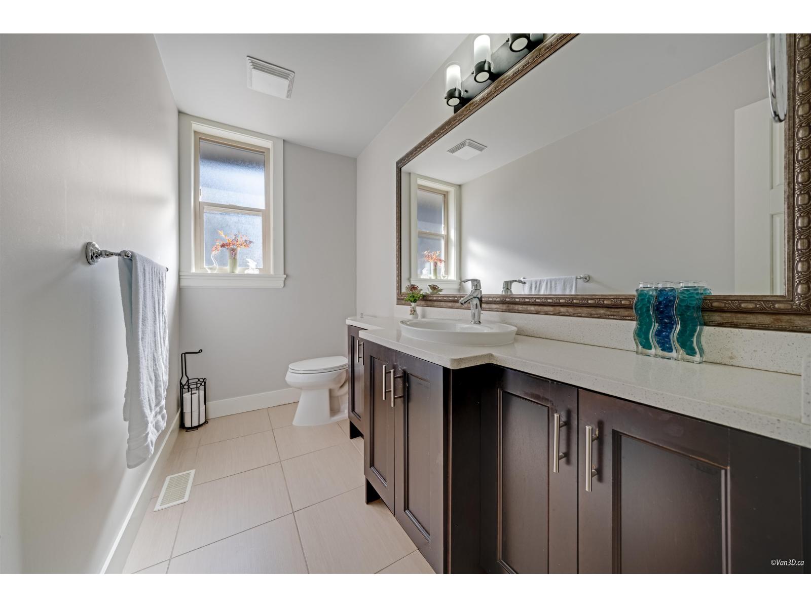 16147 27b Avenue, Surrey, British Columbia