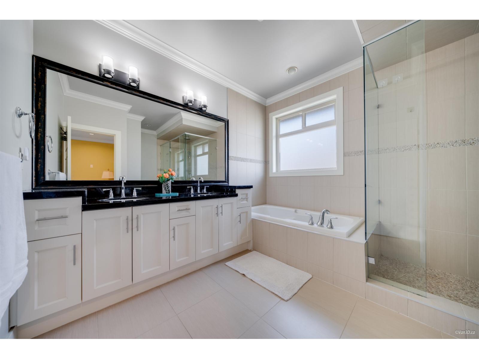 16147 27b Avenue, Surrey, British Columbia