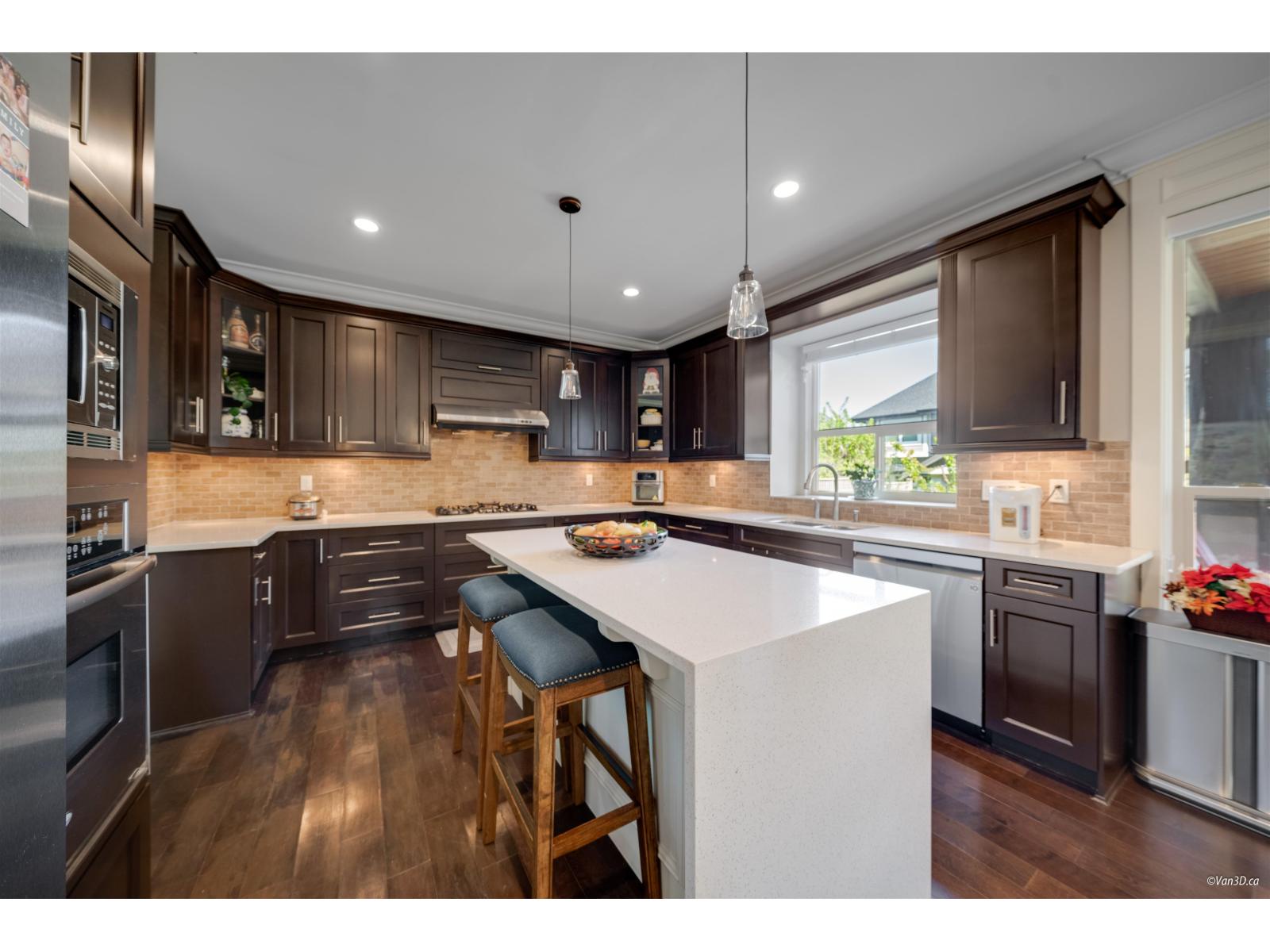 16147 27b Avenue, Surrey, British Columbia