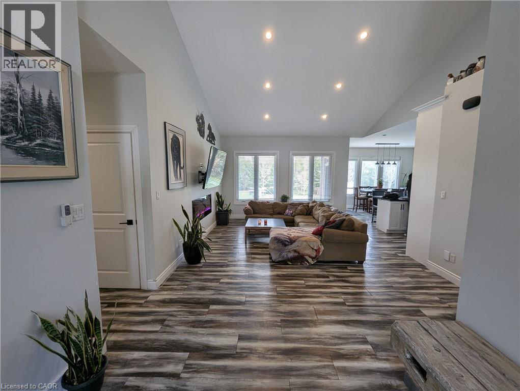 38812 Vienna Street, Varna, Ontario