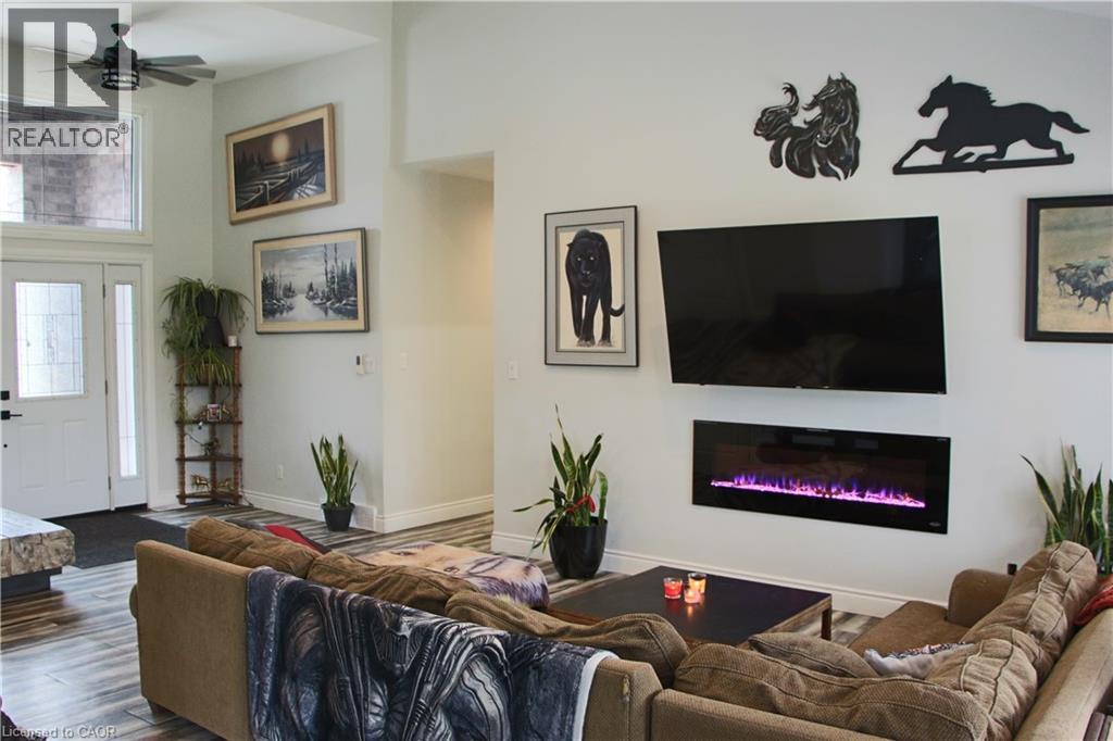 38812 Vienna Street, Varna, Ontario