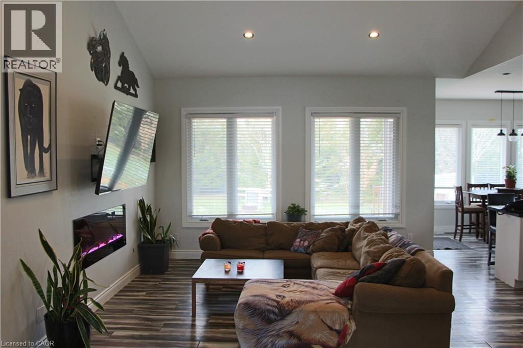 38812 Vienna Street, Varna, Ontario