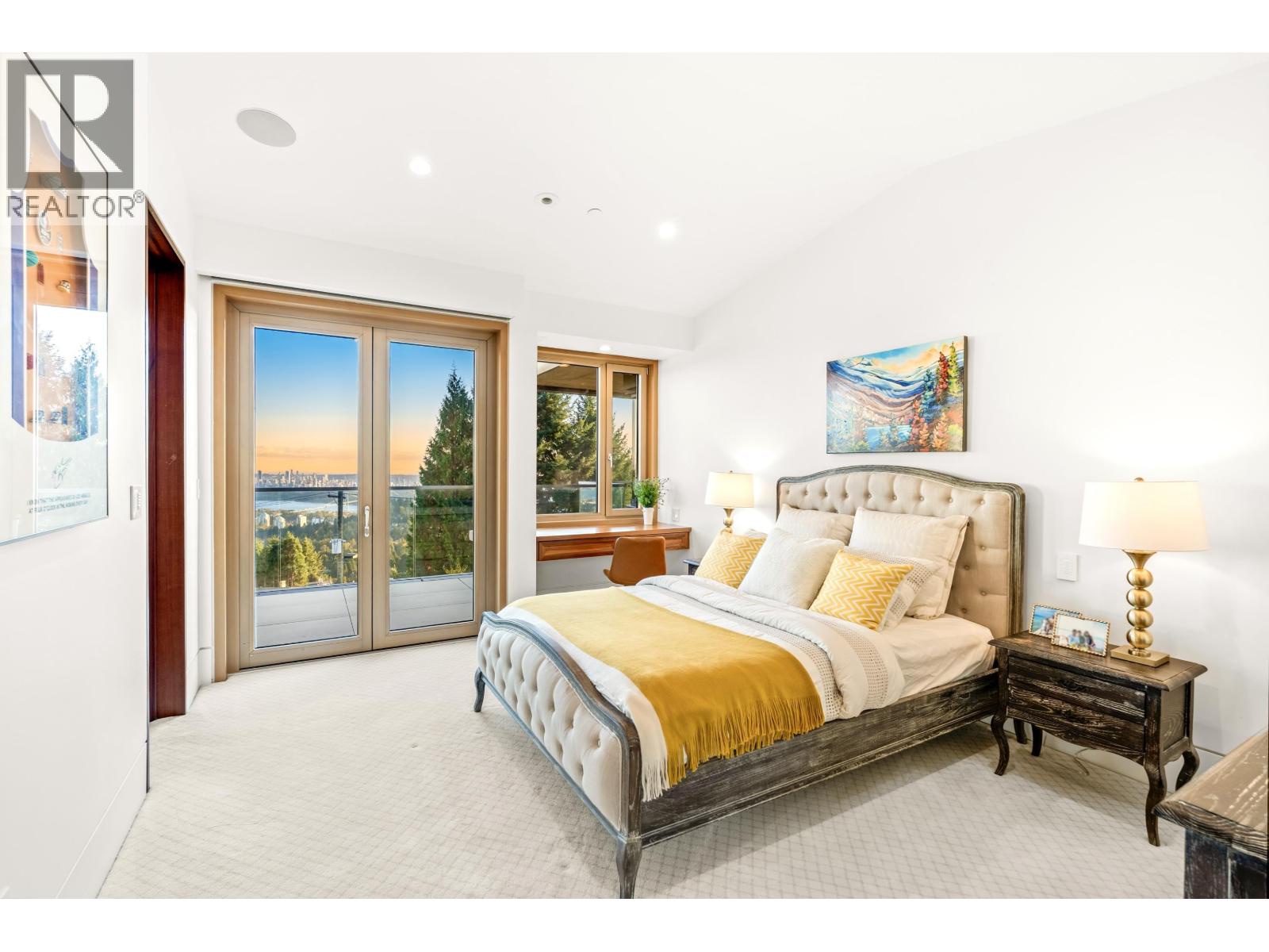 1036 Eyremount Drive, West Vancouver, British Columbia