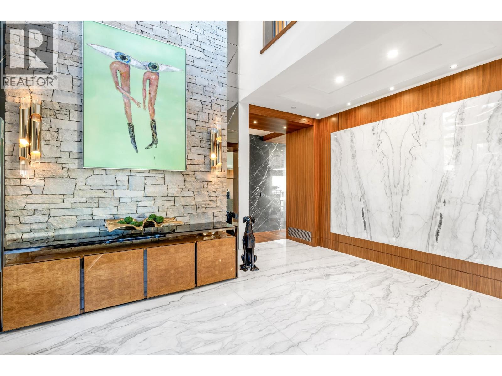 1036 Eyremount Drive, West Vancouver, British Columbia