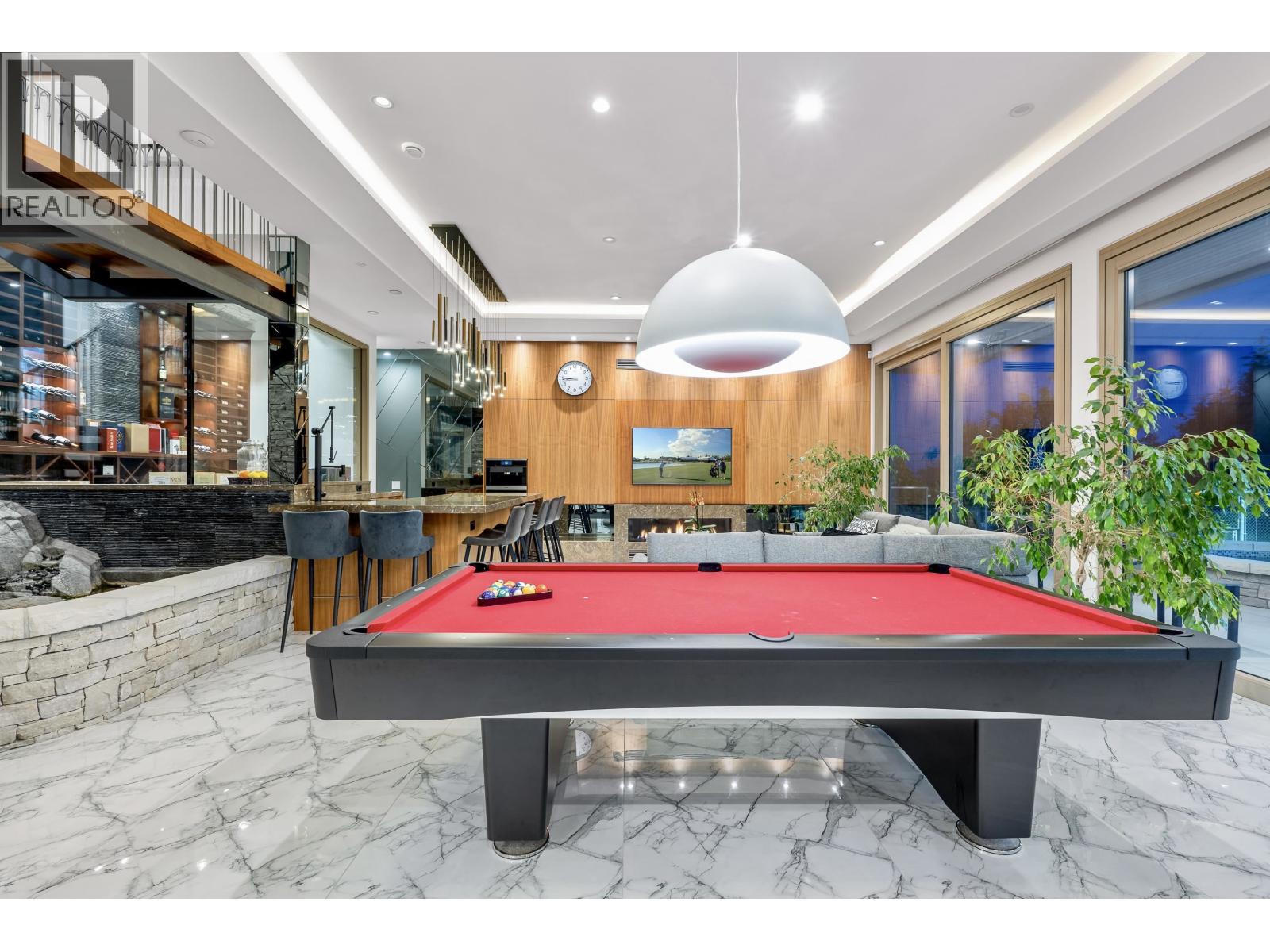 1036 Eyremount Drive, West Vancouver, British Columbia