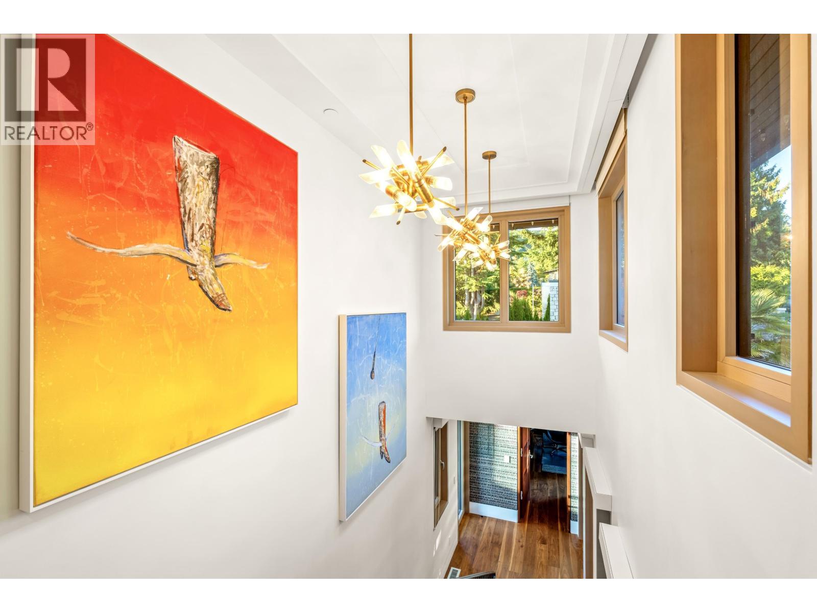 1036 Eyremount Drive, West Vancouver, British Columbia