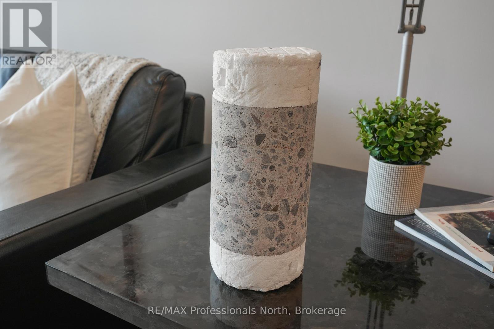 203 - 32 Brunel Road, Huntsville (chaffey), Ontario