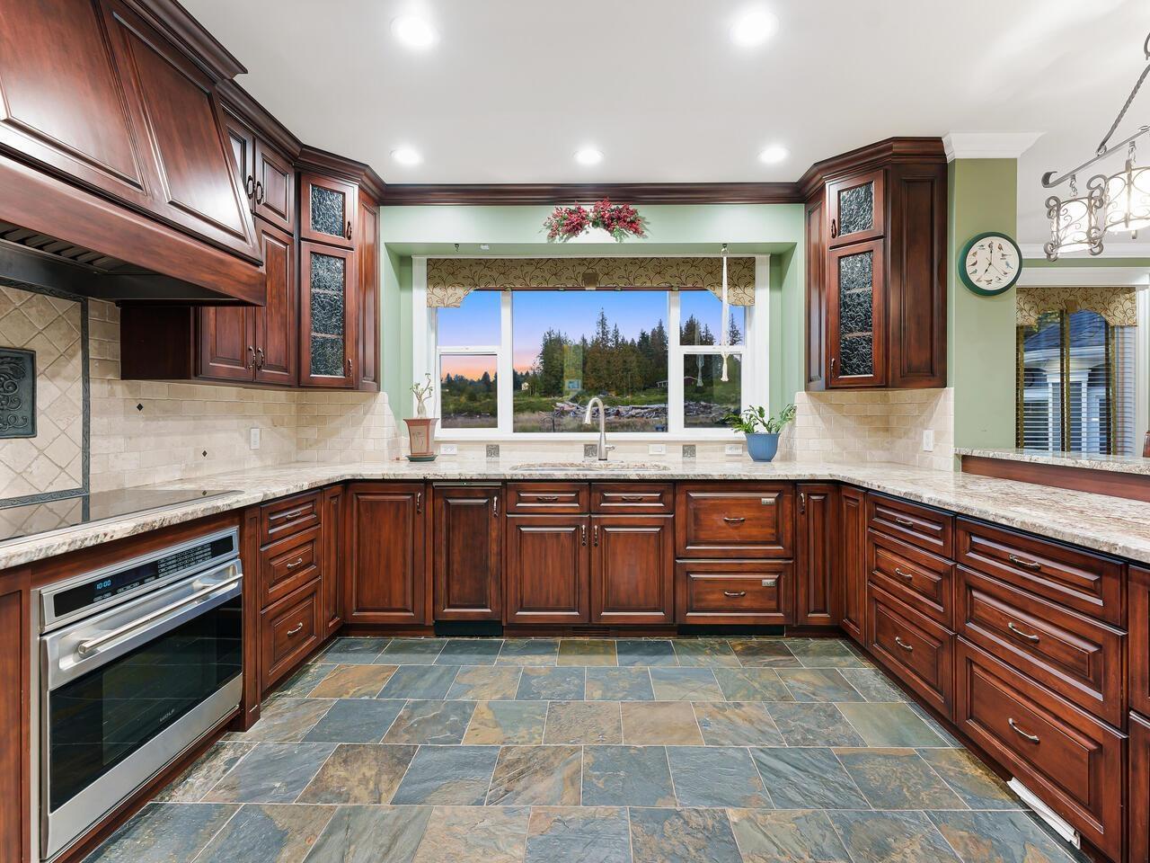 5218 219a Street, Langley, British Columbia