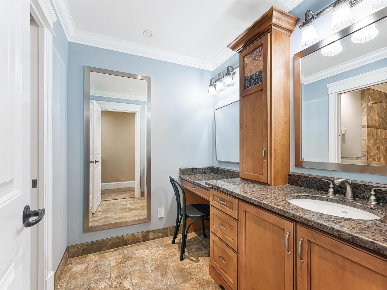 5218 219a Street, Langley, British Columbia