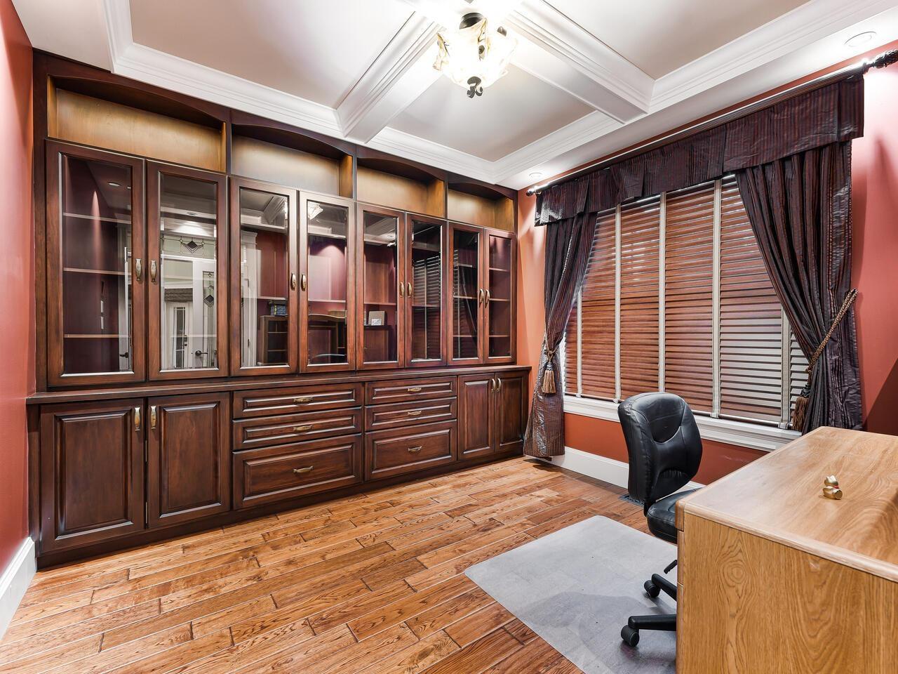 5218 219a Street, Langley, British Columbia