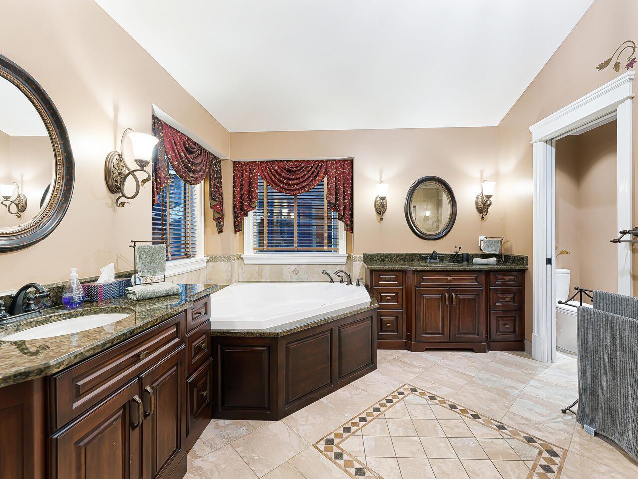 5218 219a Street, Langley, British Columbia