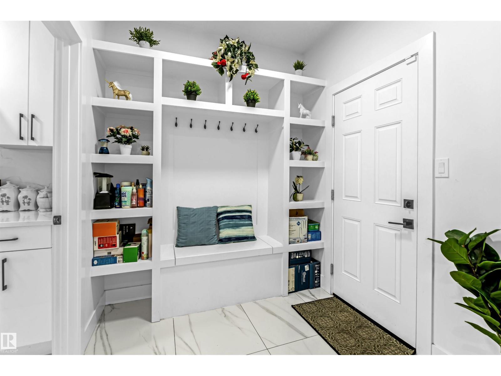 15518 13a Av Sw, Edmonton, Alberta