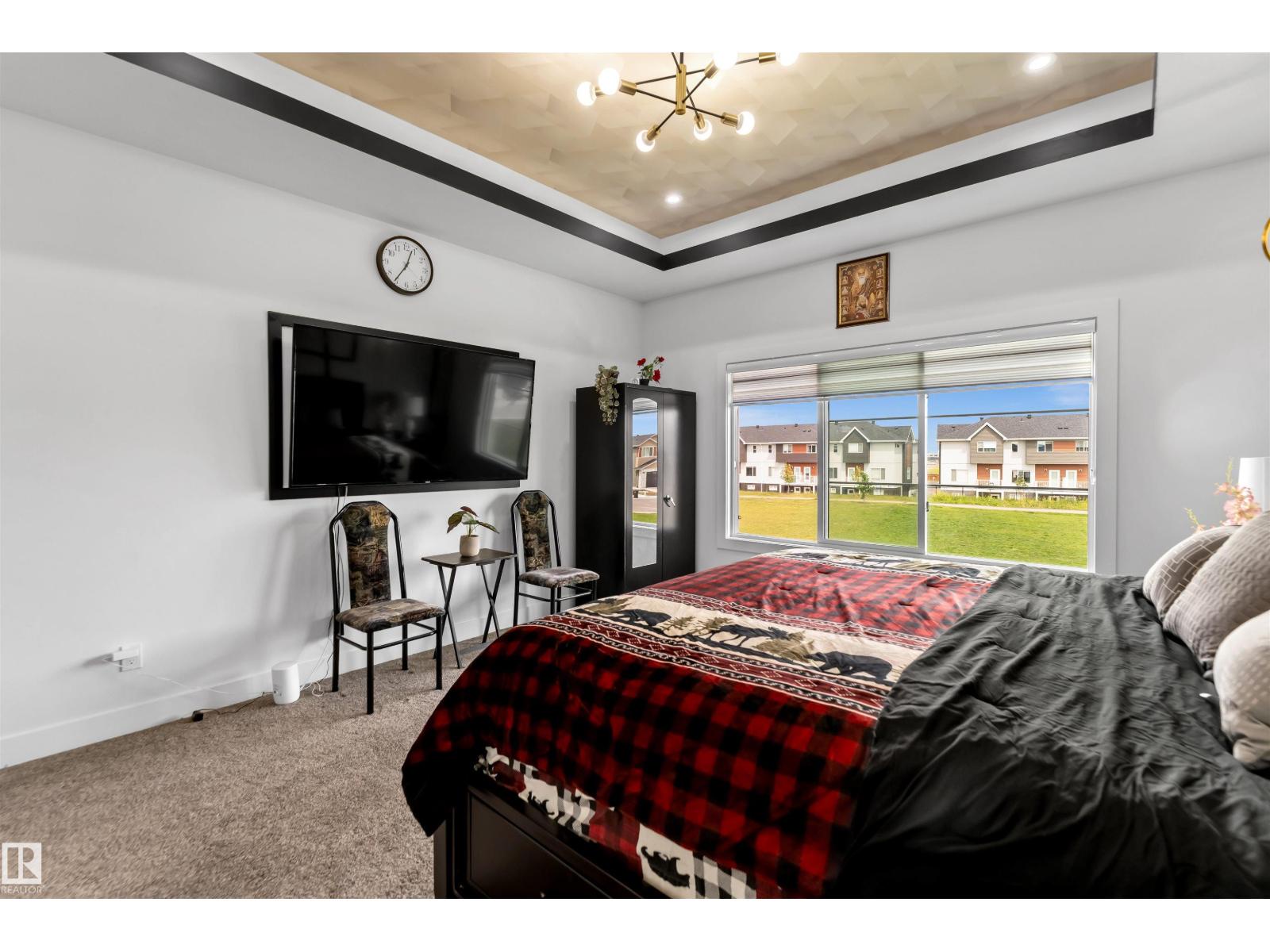 15518 13a Av Sw, Edmonton, Alberta