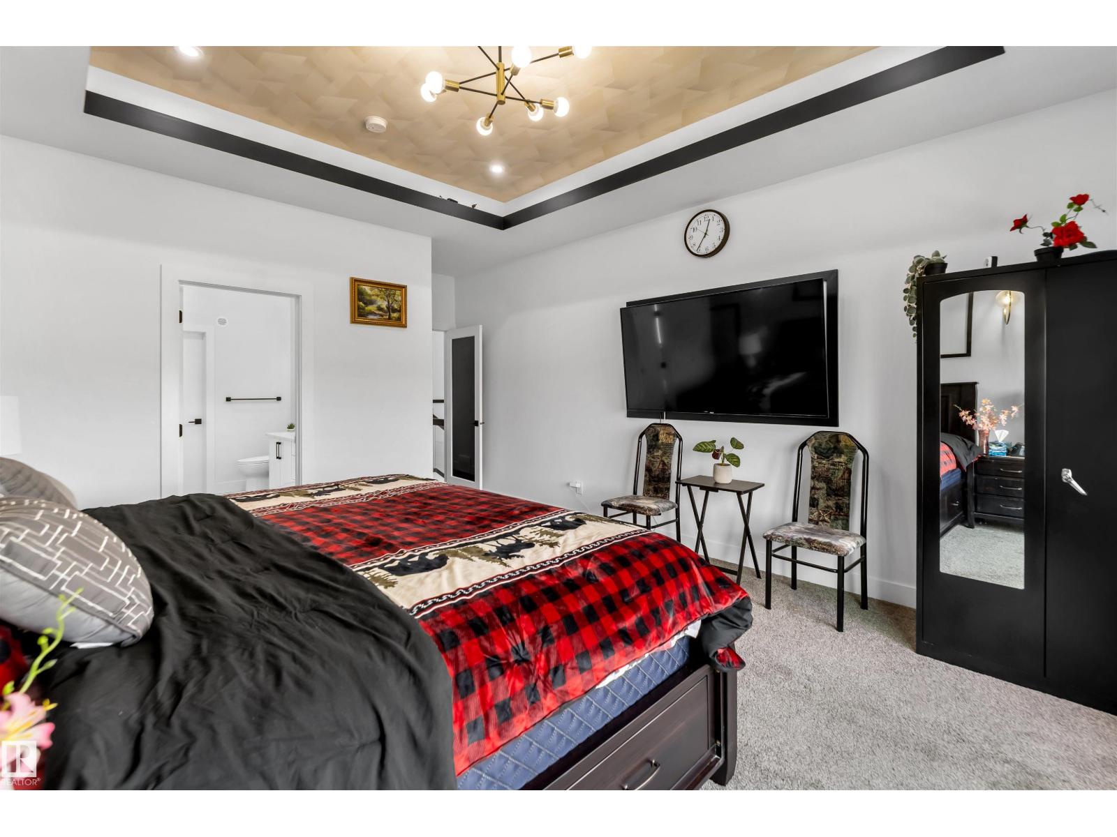 15518 13a Av Sw, Edmonton, Alberta