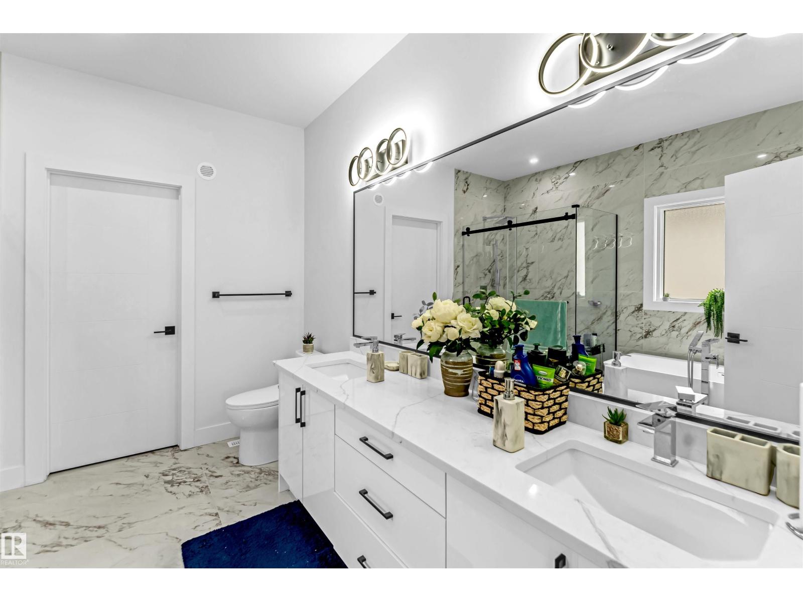 15518 13a Av Sw, Edmonton, Alberta