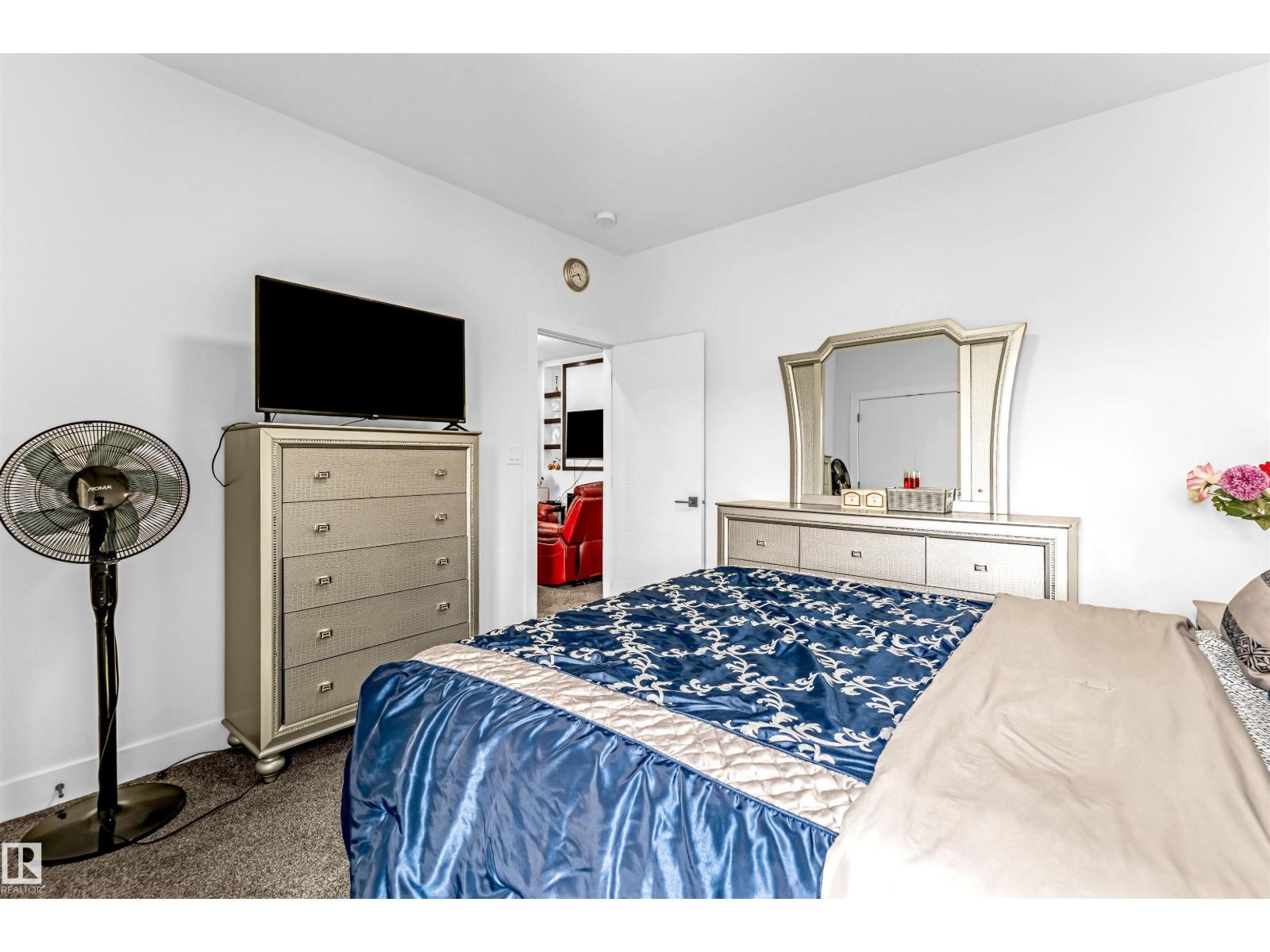 15518 13a Av Sw, Edmonton, Alberta