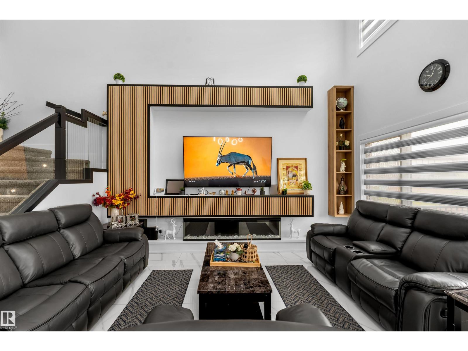 15518 13a Av Sw, Edmonton, Alberta