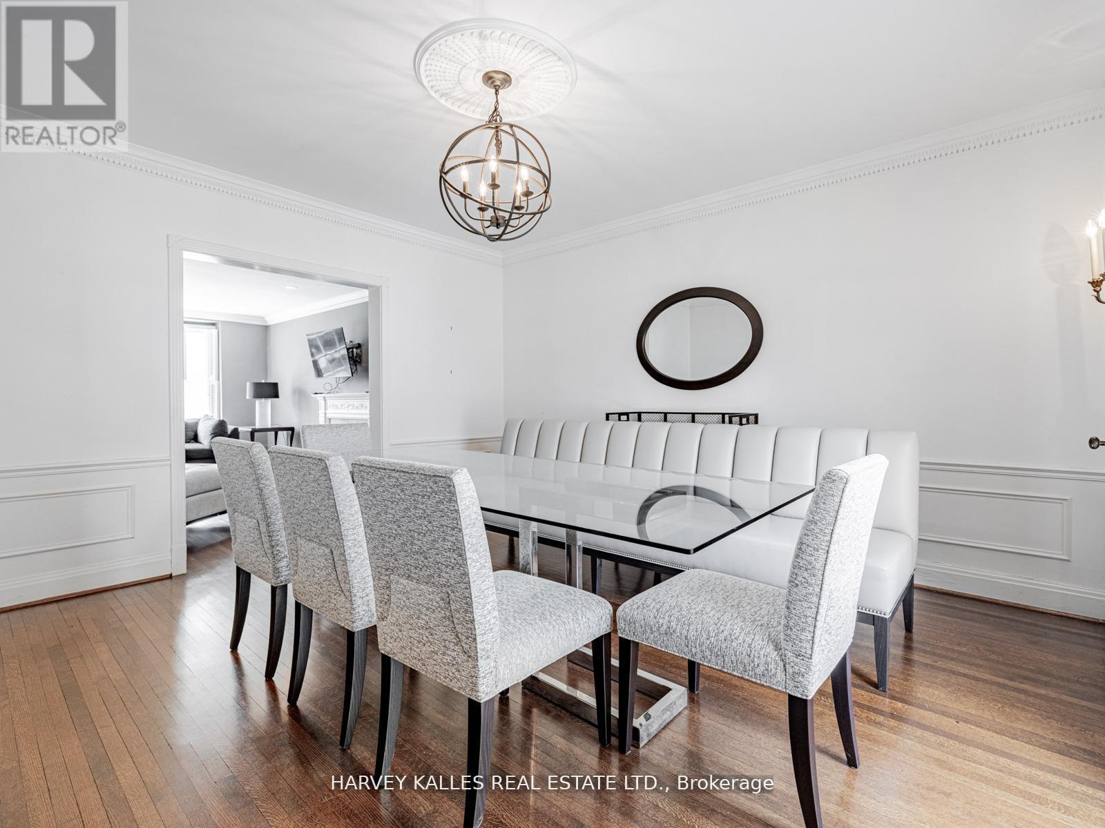 2 Silverwood Avenue, Toronto (forest Hill South), Ontario