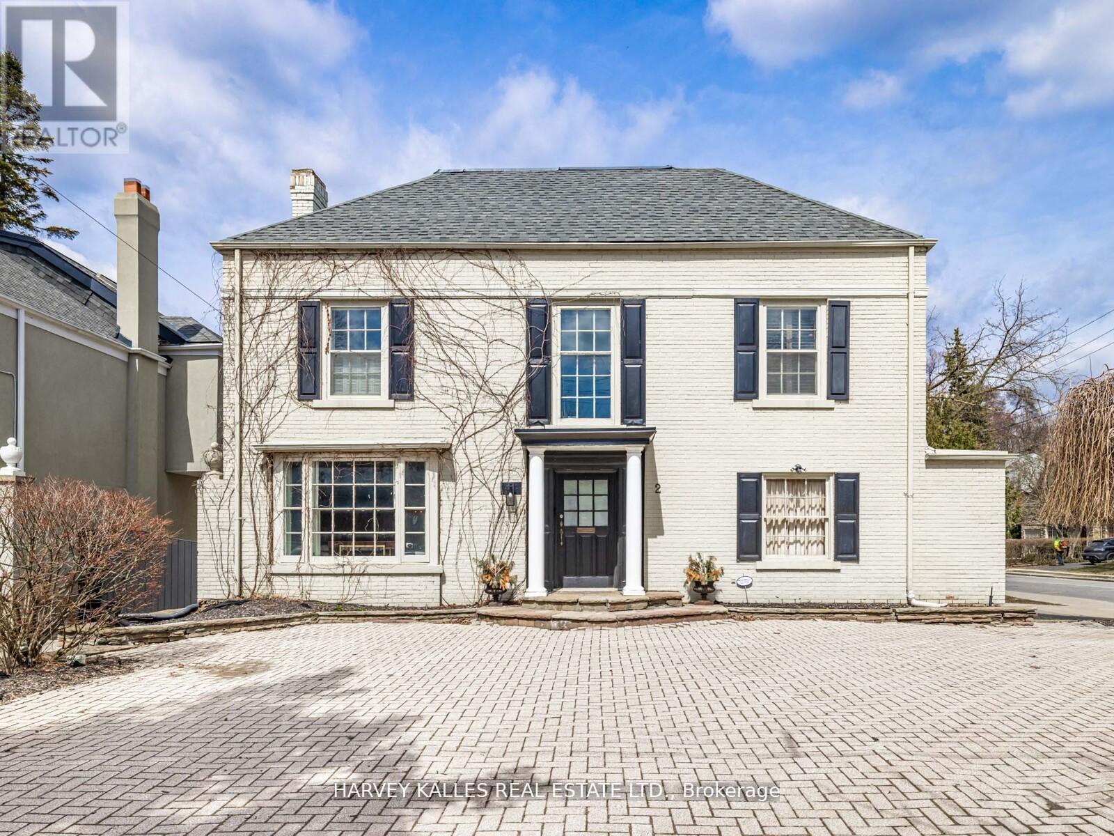 2 Silverwood Avenue, Toronto (forest Hill South), Ontario