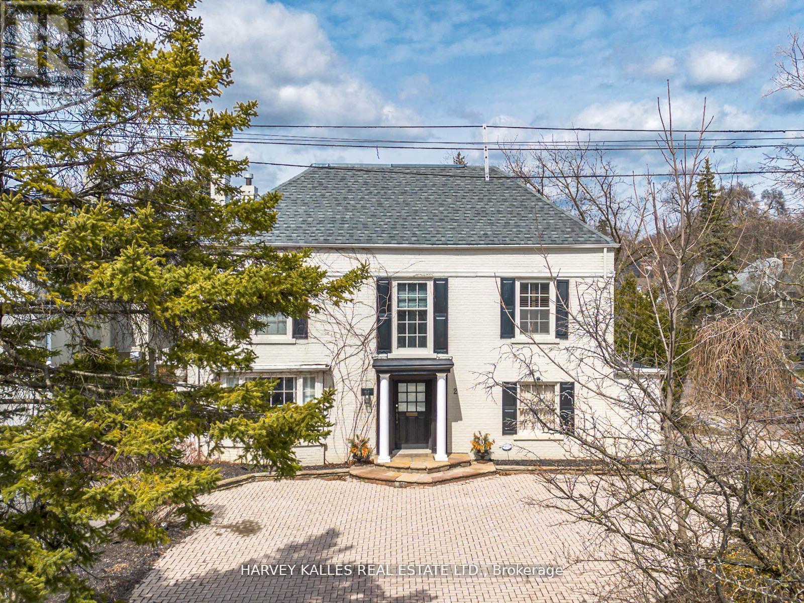 2 Silverwood Avenue, Toronto (forest Hill South), Ontario