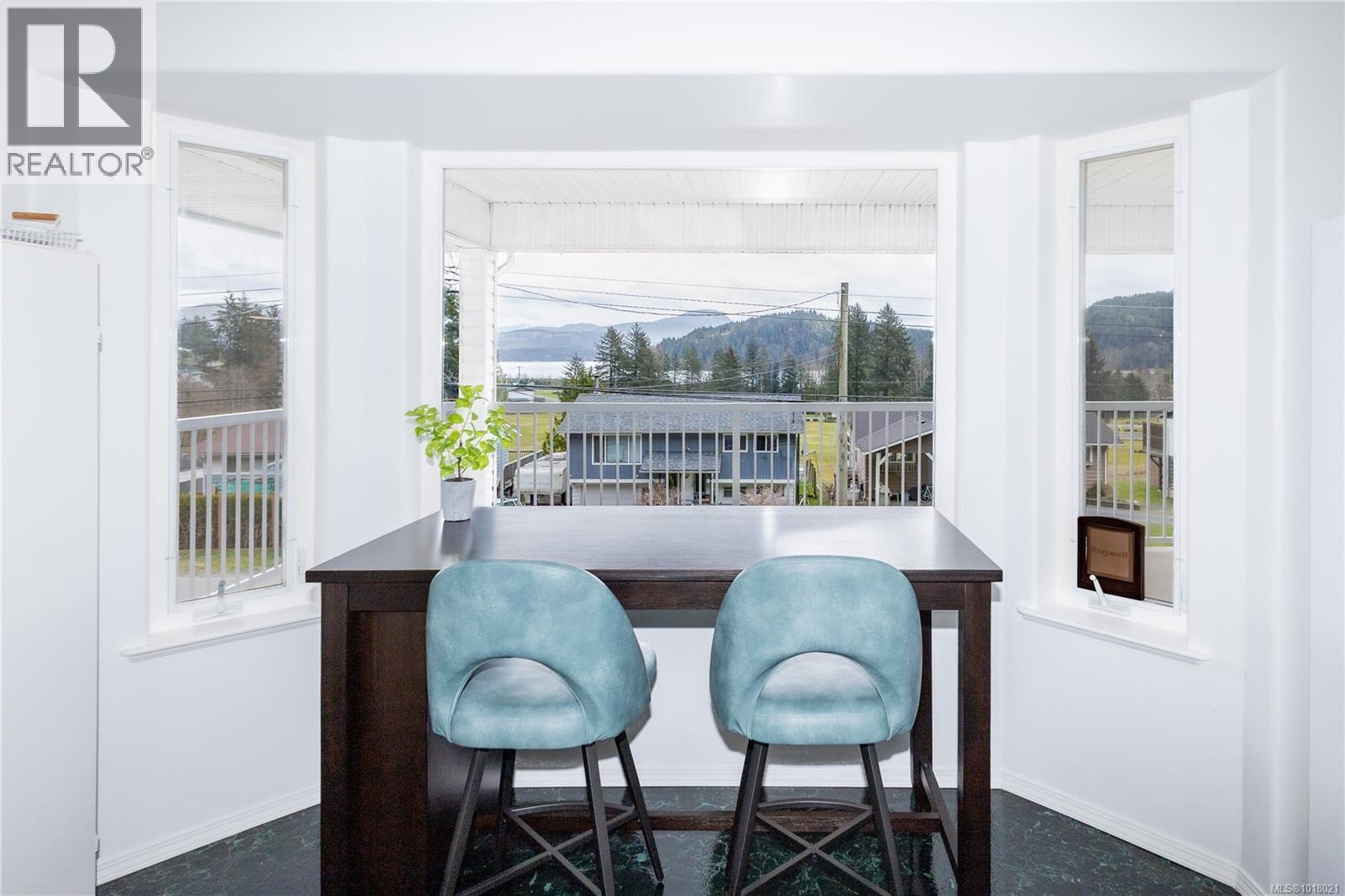 440 Macmillan Dr, Sayward, British Columbia