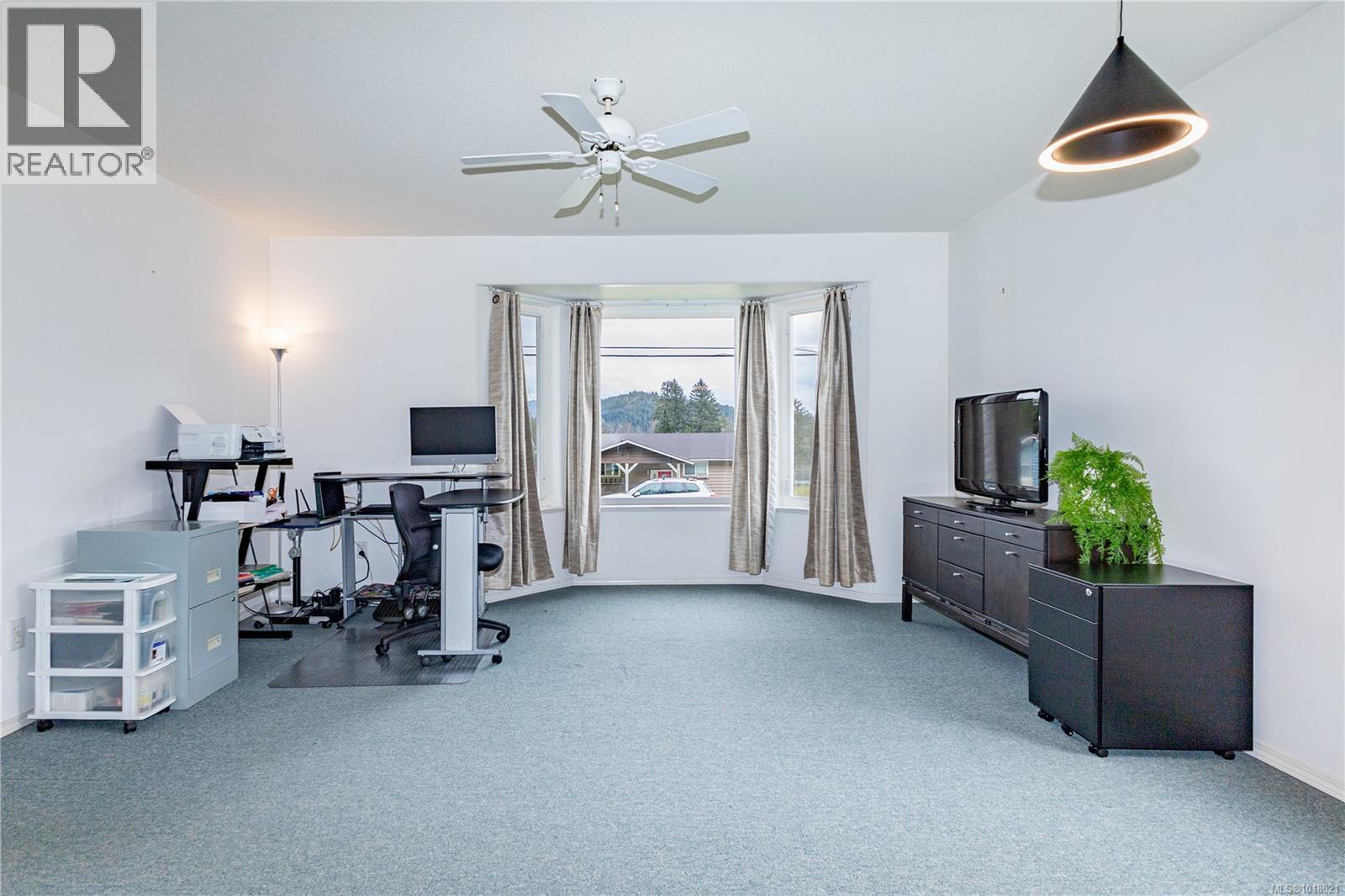 440 Macmillan Dr, Sayward, British Columbia