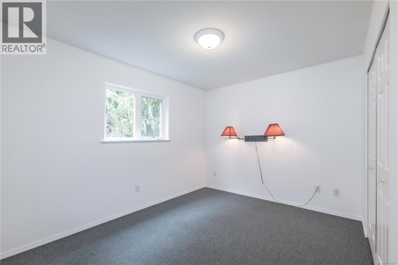 440 Macmillan Dr, Sayward, British Columbia