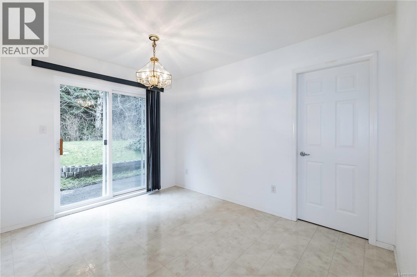 440 Macmillan Dr, Sayward, British Columbia