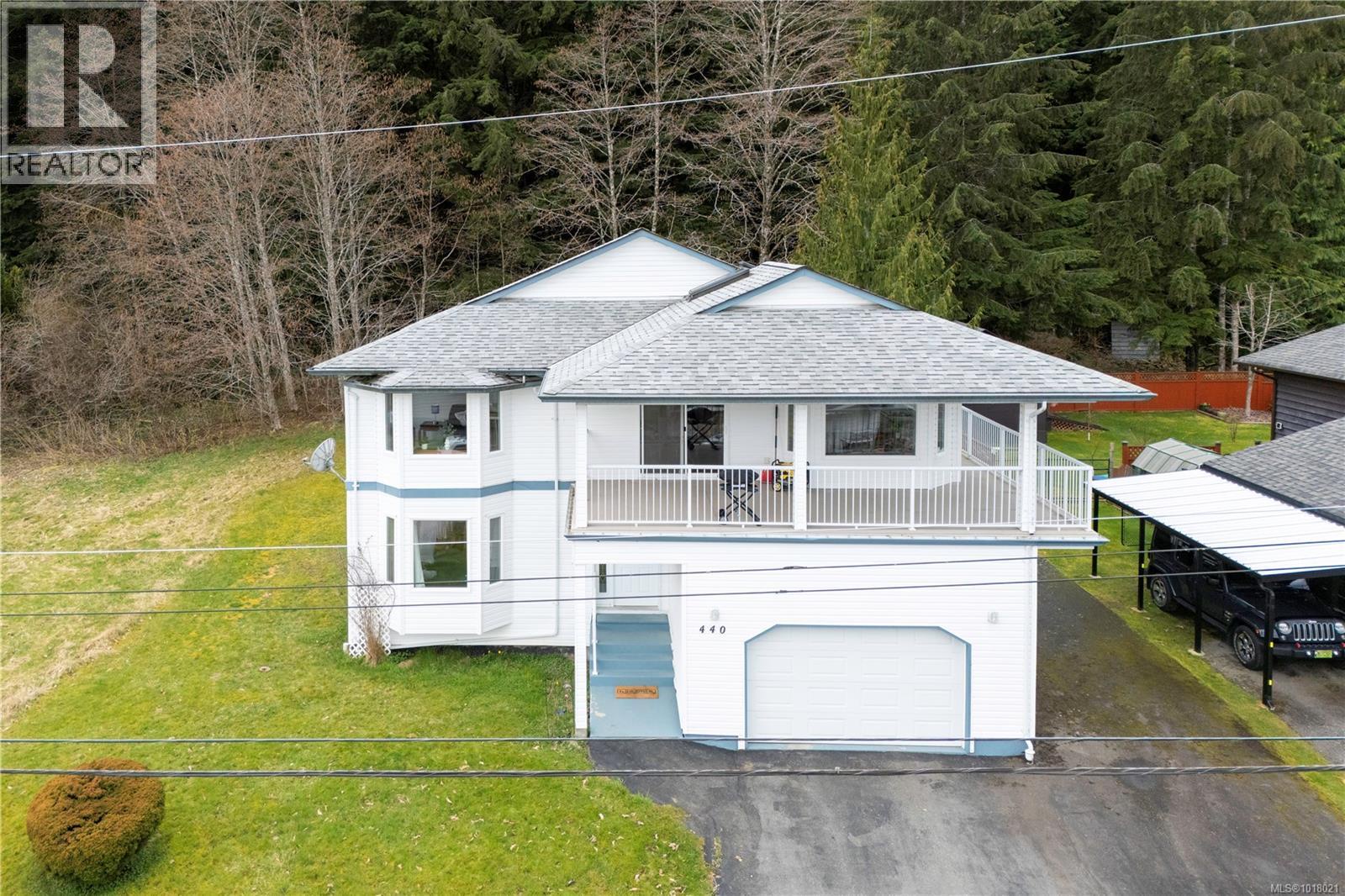 440 Macmillan Dr, Sayward, British Columbia