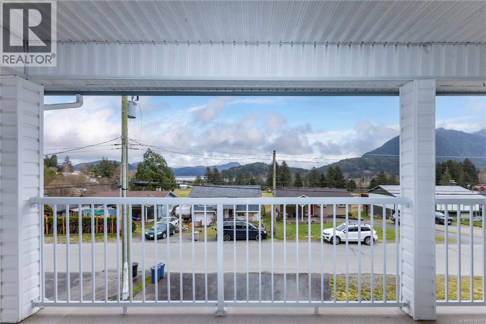 440 Macmillan Dr, Sayward, British Columbia