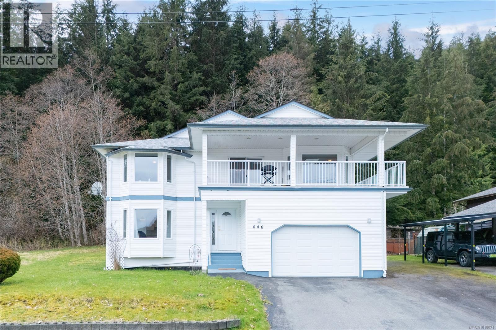 440 Macmillan Dr, Sayward, British Columbia