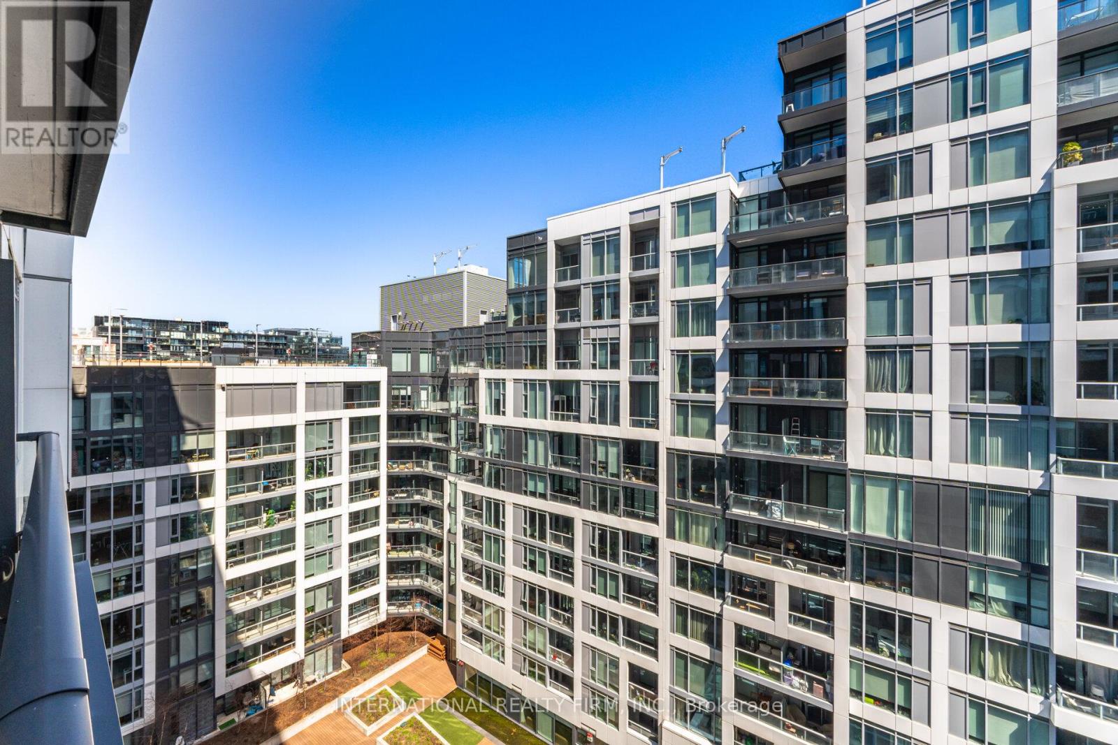 1012 - 27 Bathurst Street, Toronto (waterfront Communities), Ontario