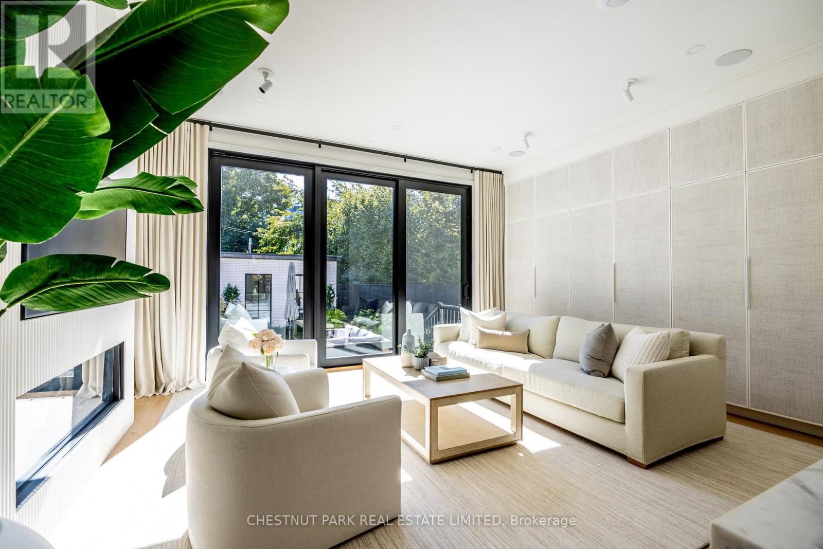 229 Sheldrake Boulevard, Toronto (mount Pleasant East), Ontario