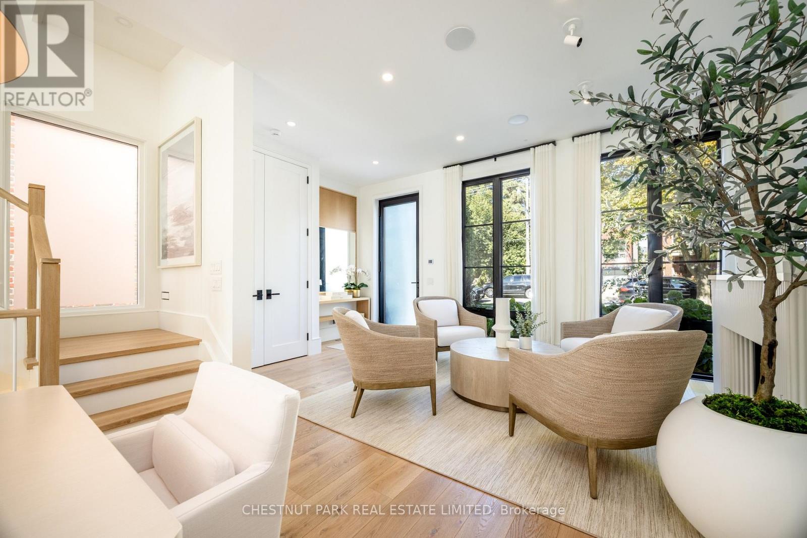 229 Sheldrake Boulevard, Toronto (mount Pleasant East), Ontario