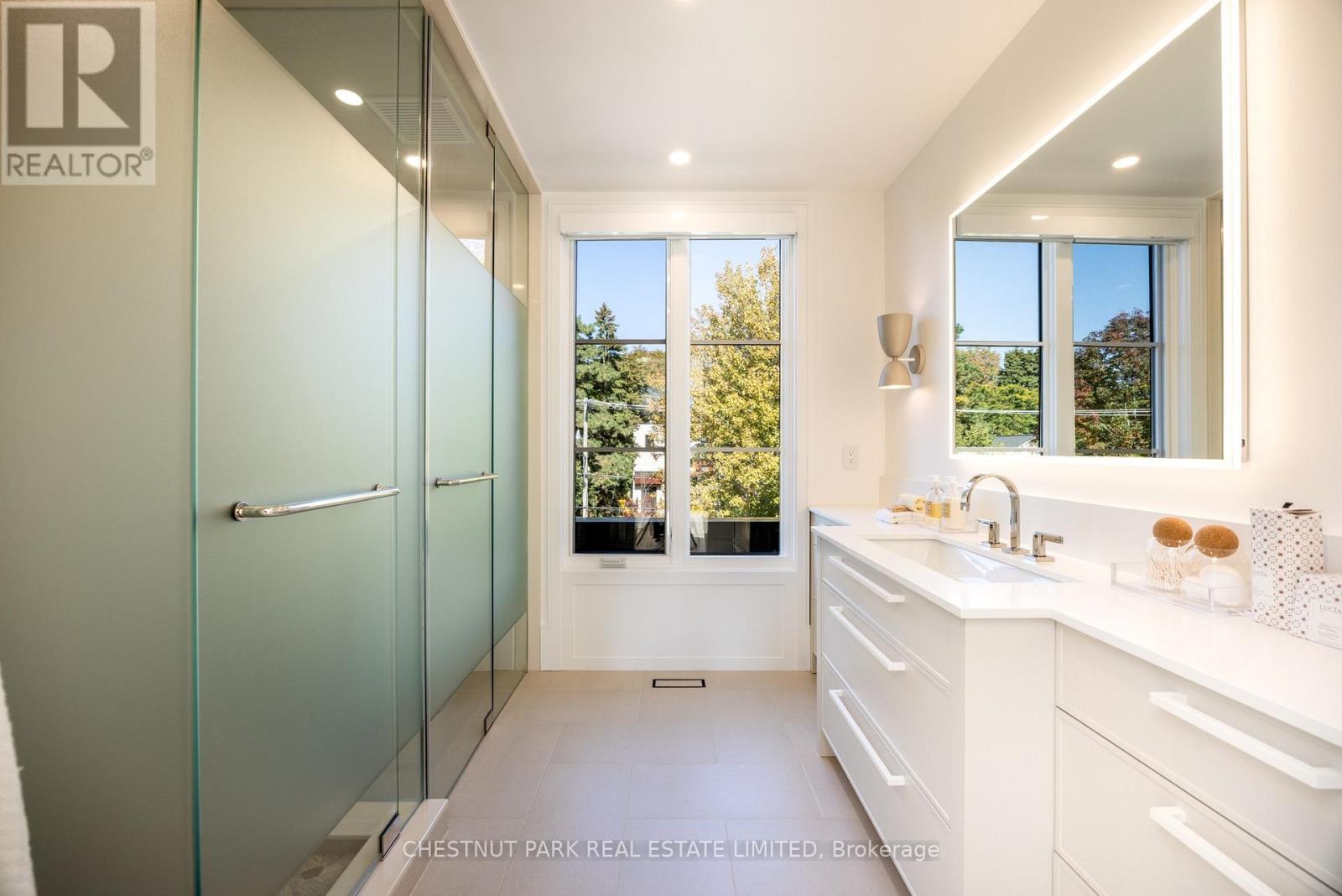 229 Sheldrake Boulevard, Toronto (mount Pleasant East), Ontario