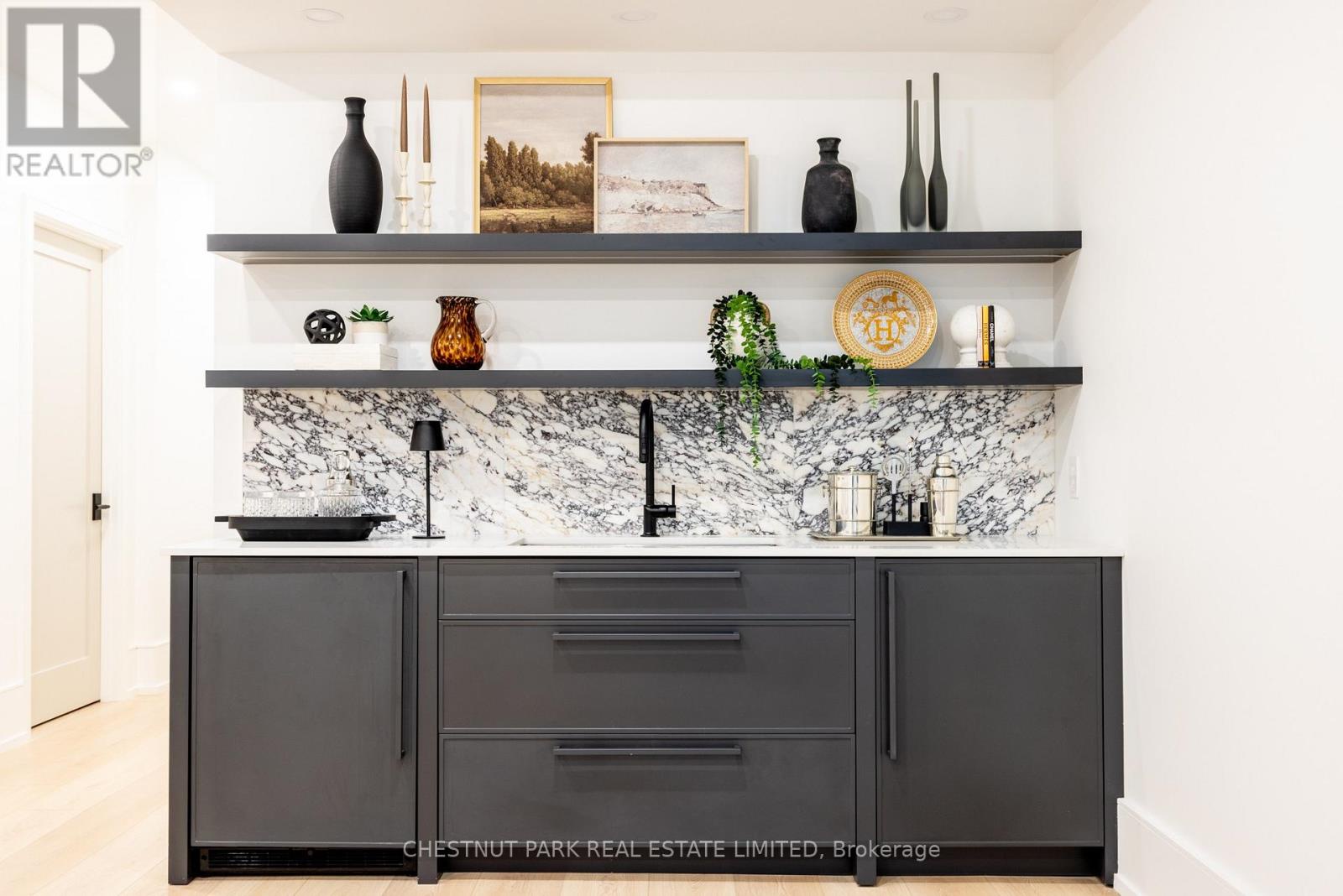 229 Sheldrake Boulevard, Toronto (mount Pleasant East), Ontario