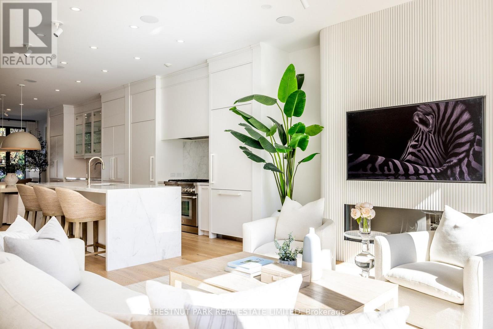 229 Sheldrake Boulevard, Toronto (mount Pleasant East), Ontario