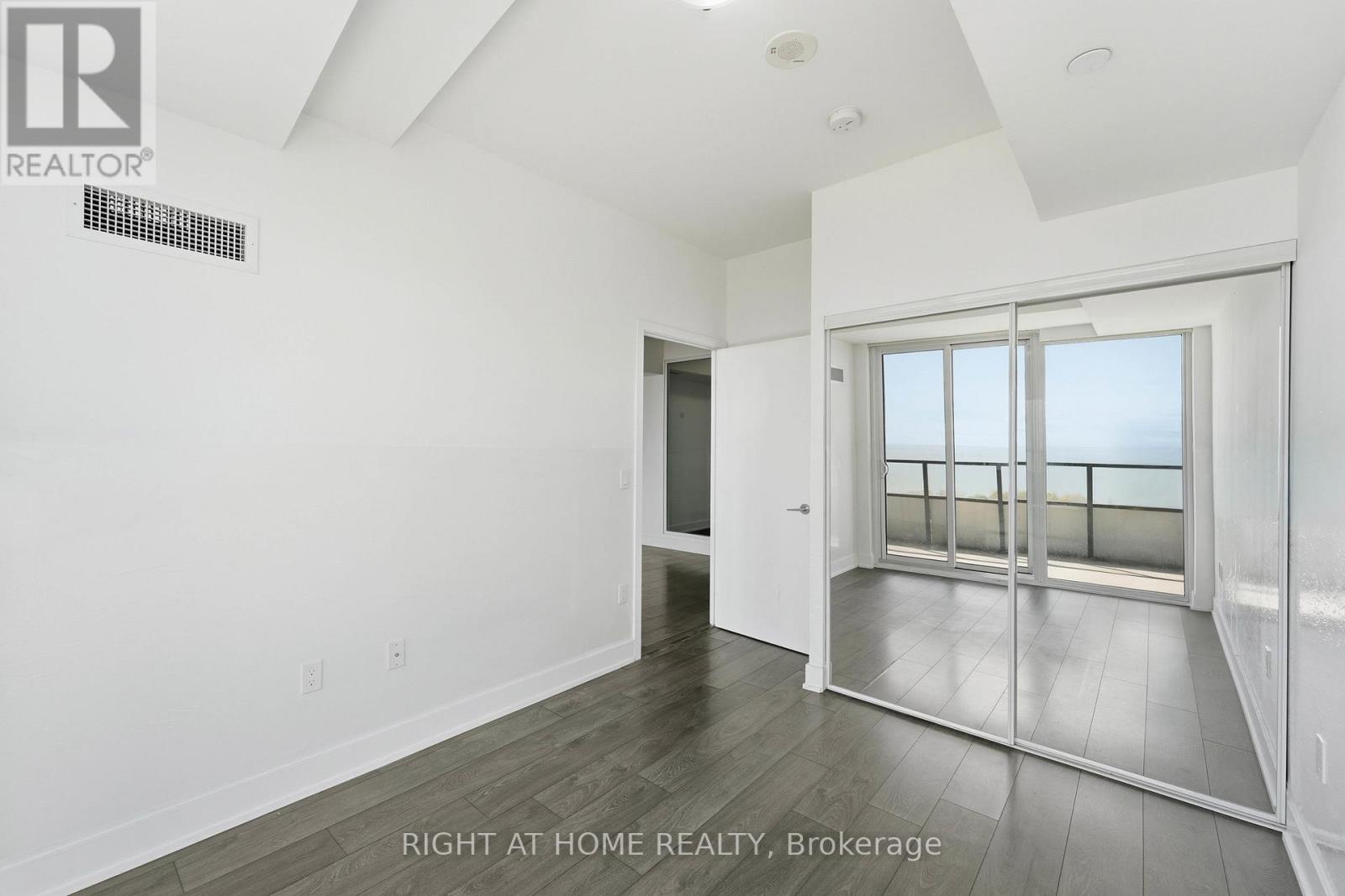 1208 - 20 Shore Breeze Drive, Toronto (mimico), Ontario