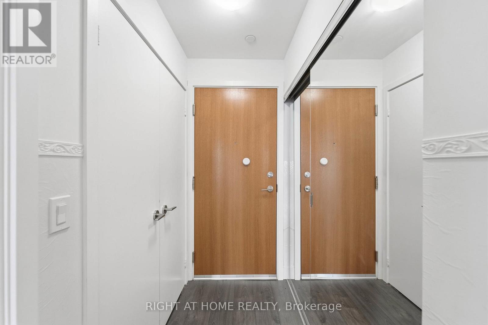 1208 - 20 Shore Breeze Drive, Toronto (mimico), Ontario