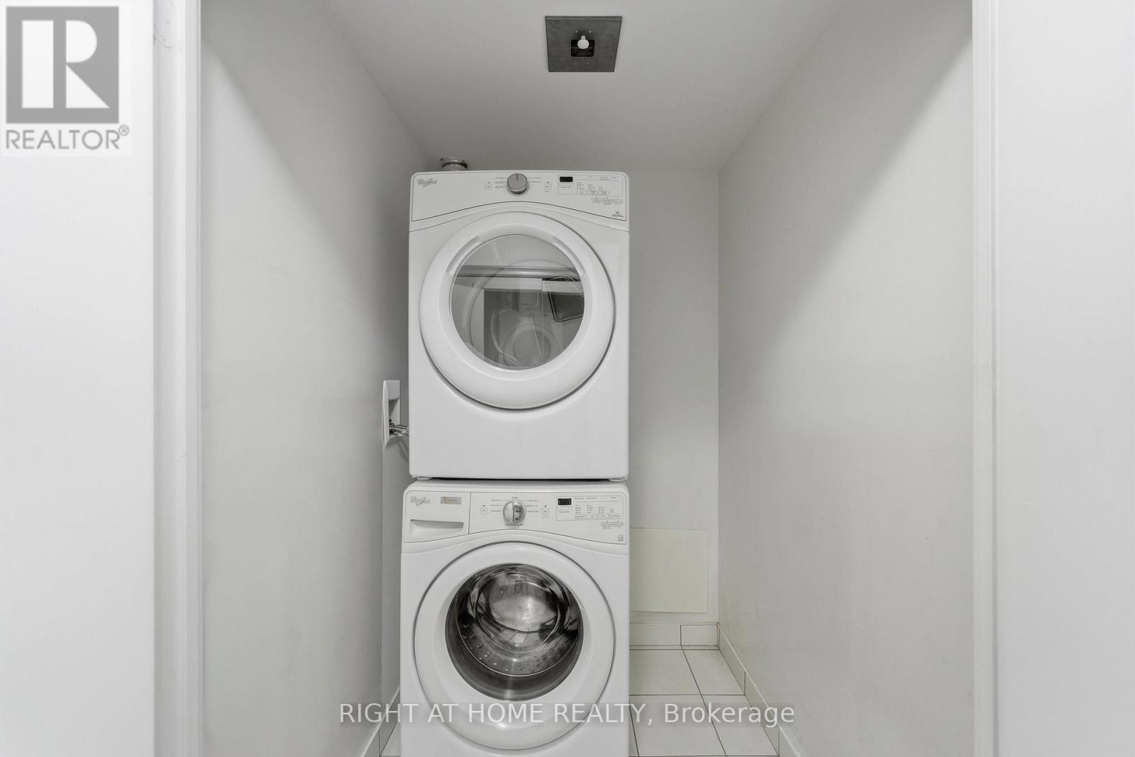 1208 - 20 Shore Breeze Drive, Toronto (mimico), Ontario