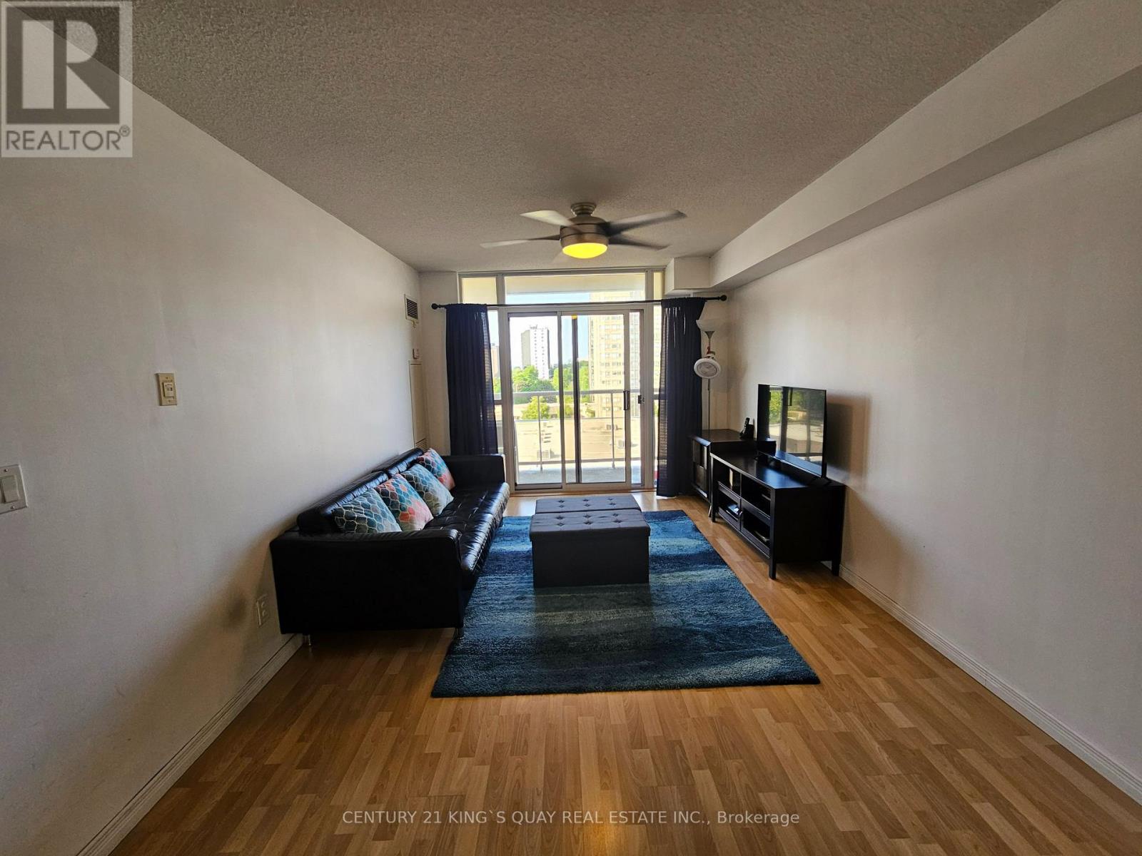 826 - 3650 Kingston Road, Toronto (scarborough Village), Ontario