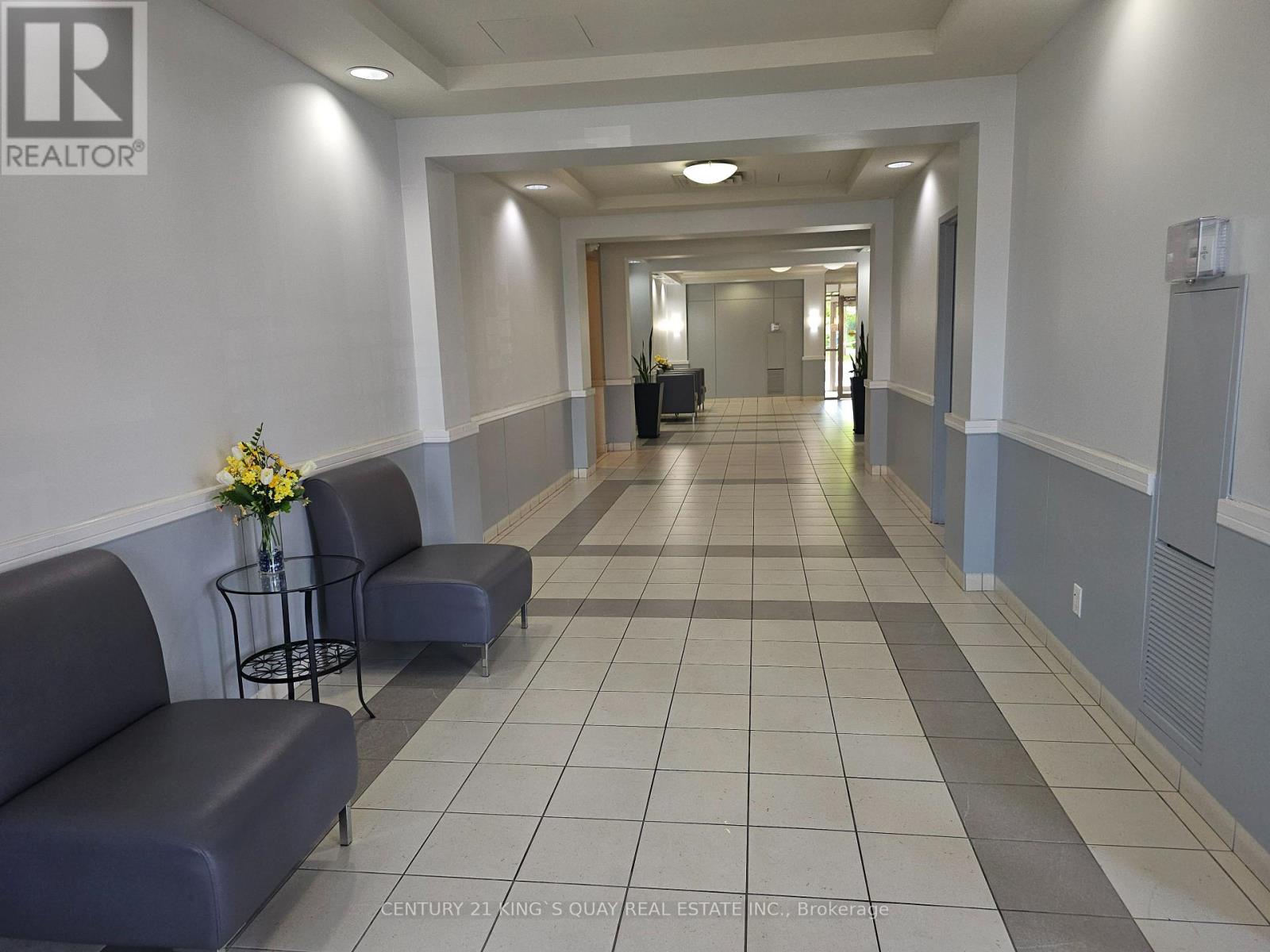 826 - 3650 Kingston Road, Toronto (scarborough Village), Ontario