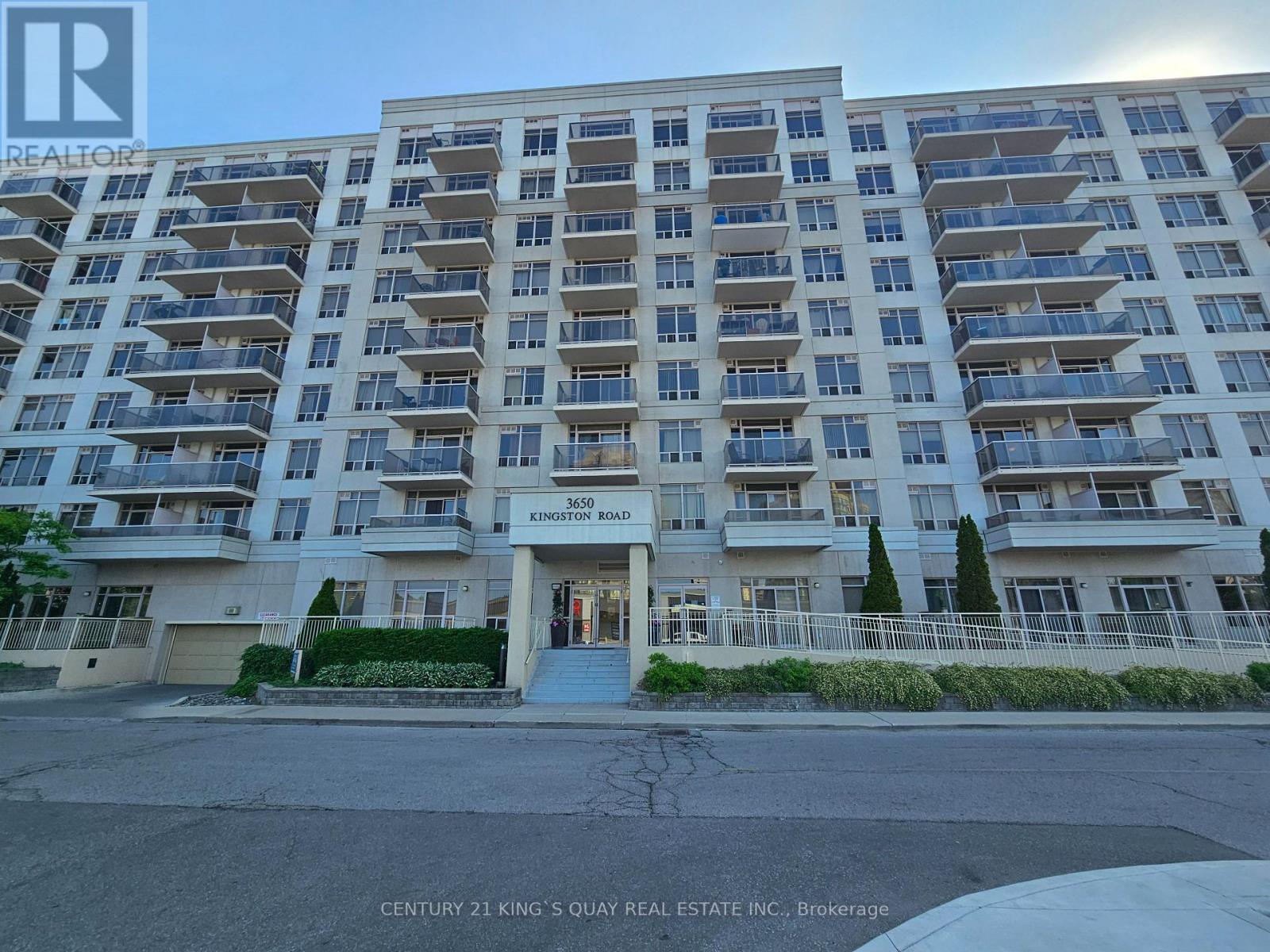 826 - 3650 Kingston Road, Toronto (scarborough Village), Ontario