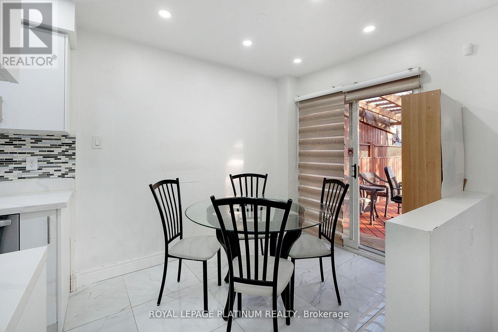 102 Bunchberry Way, Brampton (sandringham-wellington), Ontario