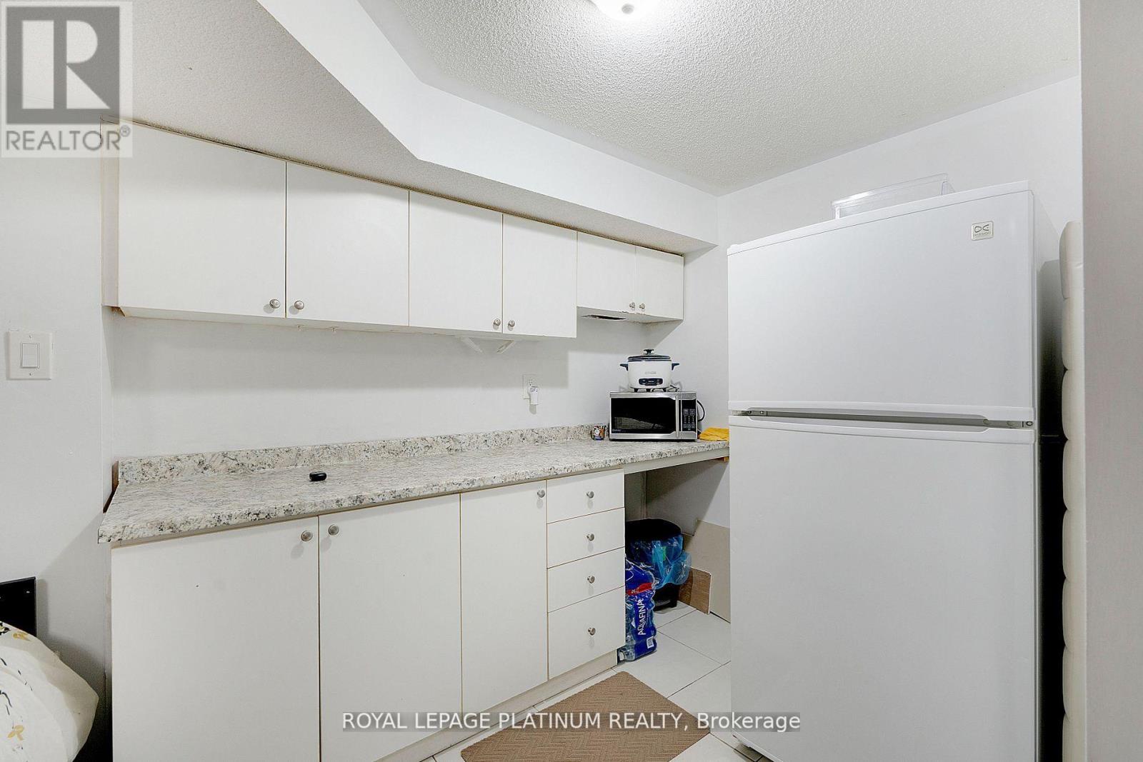 102 Bunchberry Way, Brampton (sandringham-wellington), Ontario